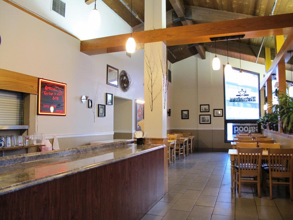 Barratt Inn Anchorage Airport Екстер'єр фото